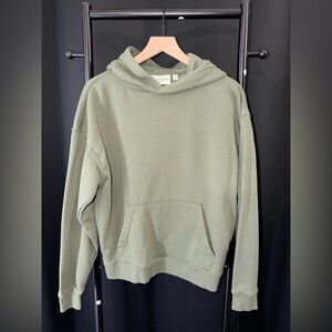 No Boundaries Olive Crewneck Hooded Sweatshirt